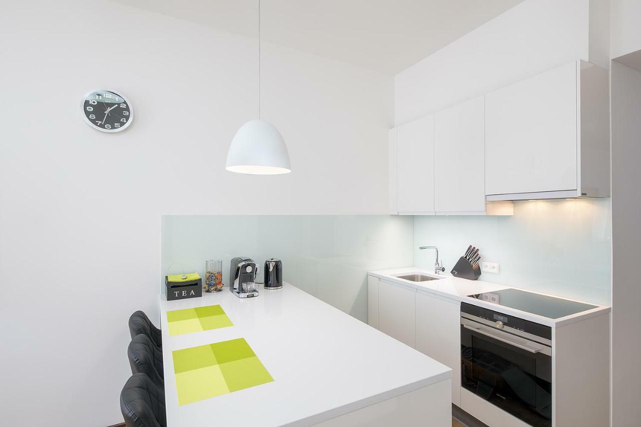 פראג Apartment Near City Centre With Parking Place מראה חיצוני תמונה