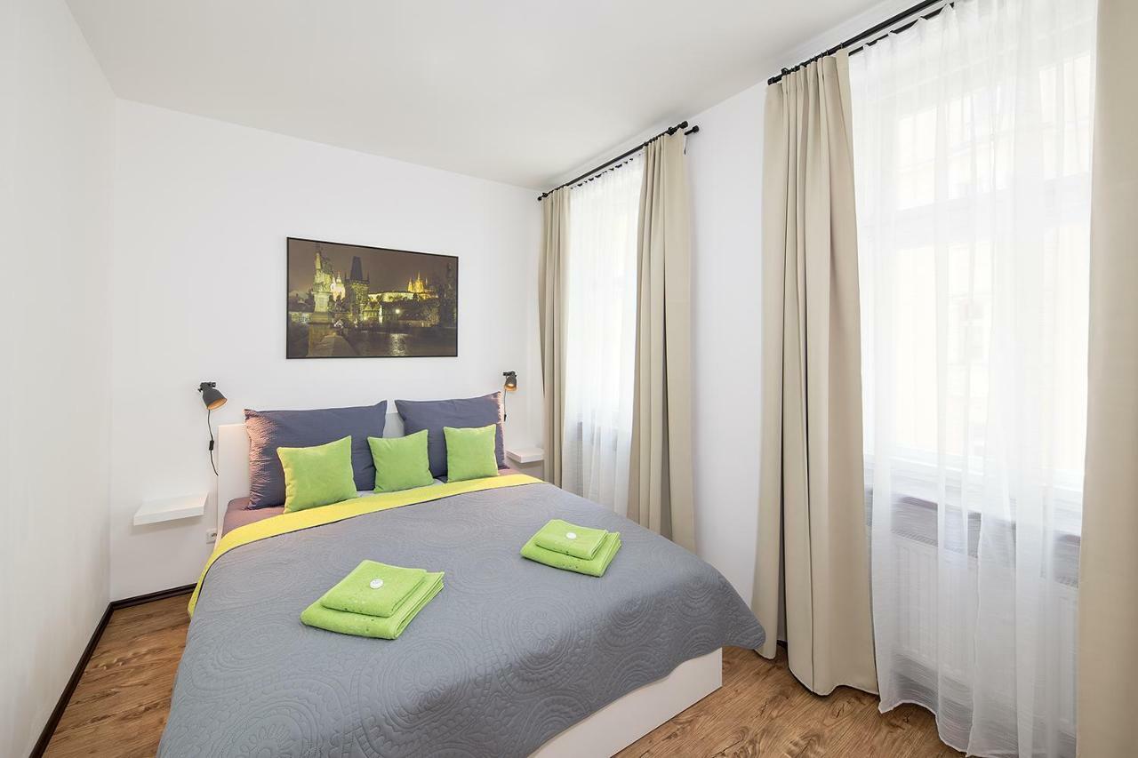 פראג Apartment Near City Centre With Parking Place מראה חיצוני תמונה